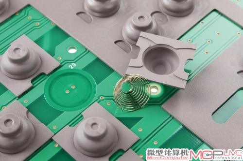 静电容量无接点轴由弹簧和橡胶帽组成